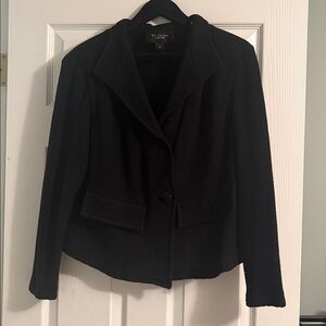 St John Caviar Size 14 collared jacket- lightweight and prefect for Spring!